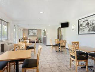 Hotel Super 8 By Wyndham Joppa Extérieur photo